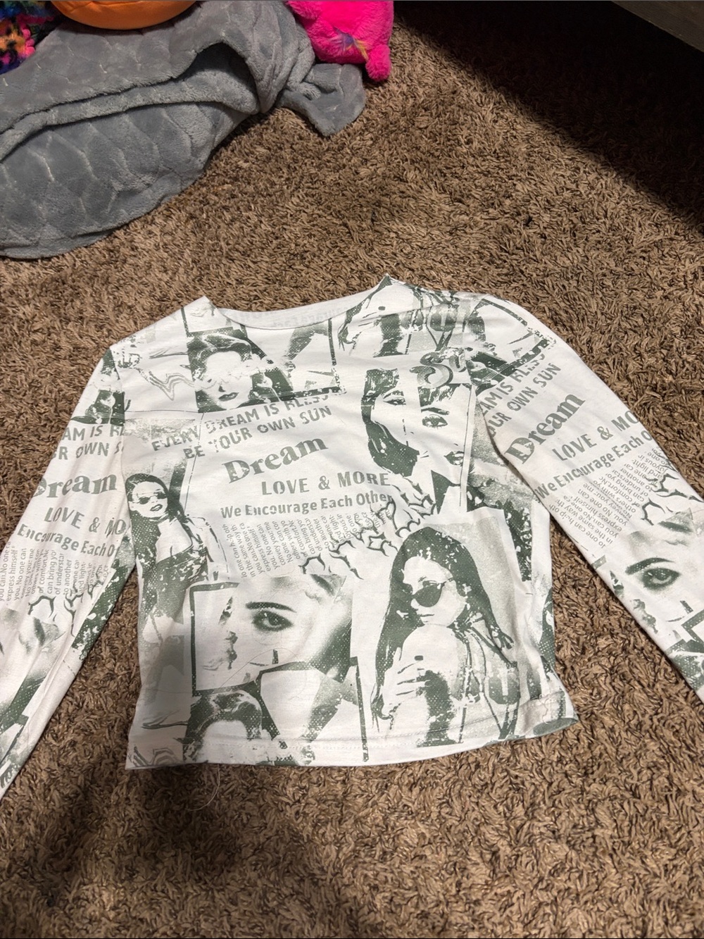 SHEIN White and Sage Green Photo Collage Long Sleeve Crop Top